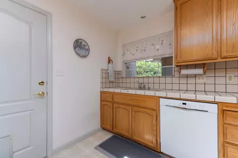 Kitchen - 20619 Wayne Ct, Sonora, CA 95370 photo 3 of 3