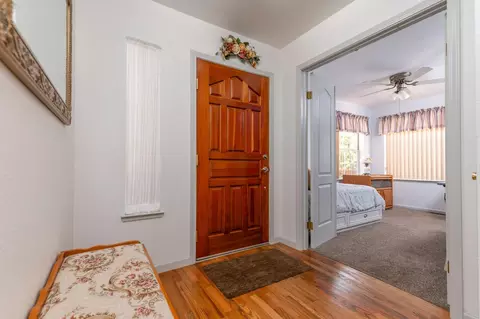 Entry Way - 20619 Wayne Ct, Sonora, CA 95370 photo 2 of 3