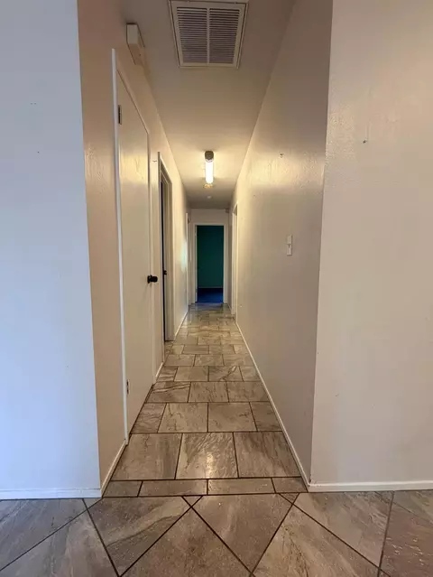 Entry Way - 1708 Le Bec Ct, Lodi, CA 95240 photo 2 of 2