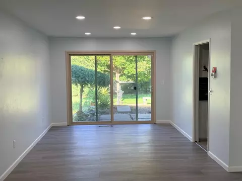 Living - 1708 Le Bec Ct, Lodi, CA 95240 photo 2 of 3