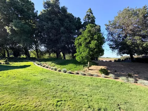 Exterior - 1708 Le Bec Ct, Lodi, CA 95240 photo 2 of 5