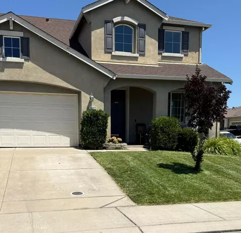 13317 Harbor Dr, Waterford, CA 95386