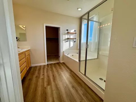 Bath - 9016 Ida St, Live Oak, CA 95953 photo 2 of 5