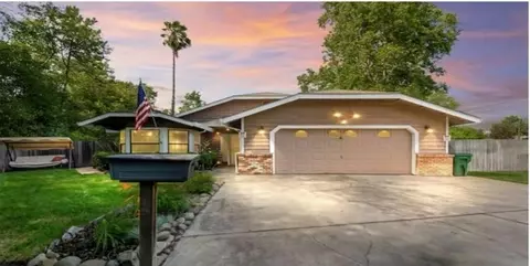5443 Bridge Creek Ln, Carmichael, CA 95608