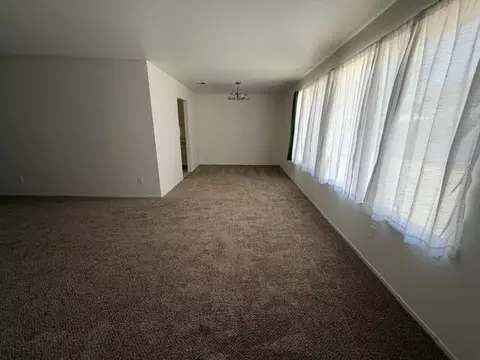 Living - 2601 Temperate Ct, Modesto, CA 95358 photo 2 of 5