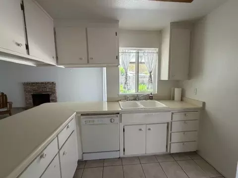 Kitchen - 2601 Temperate Ct, Modesto, CA 95358 photo 3 of 4