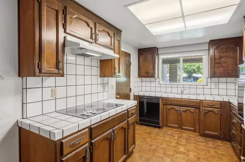 Kitchen - 2628 Turquoise Ct, Modesto, CA 95355 photo 1 of 6