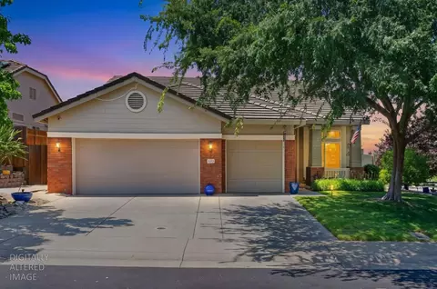 Exterior - 2085 Archer Cir, Rocklin, CA 95765 photo 2 of 11