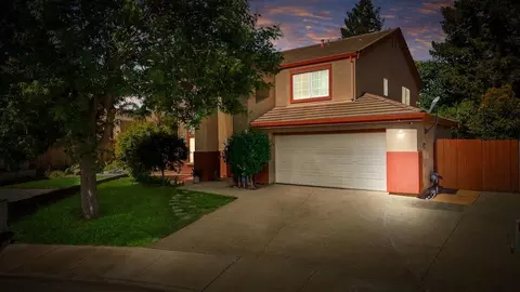 1555 Monterey Ct, Tracy, CA 95376 photo 2