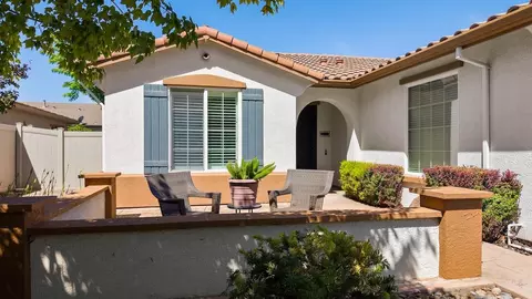 Exterior - 2507 Bellchase Dr, Manteca, CA 95336 photo 6 of 17