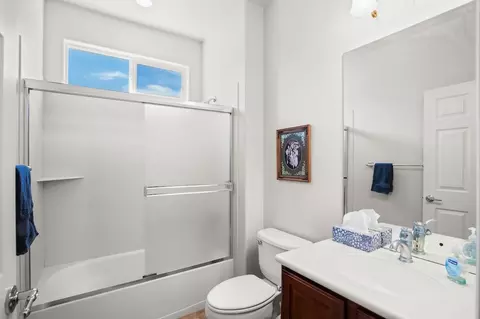 Bath - 2507 Bellchase Dr, Manteca, CA 95336 photo 3 of 3