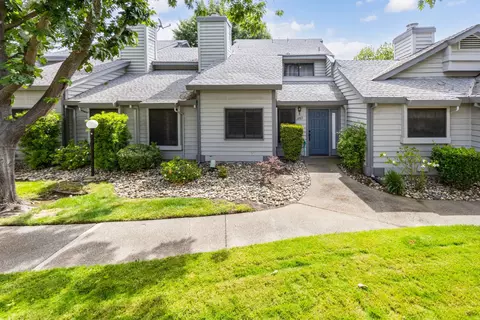 4903 Country View Ln, Fair Oaks, CA 95628
