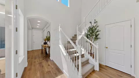 Entry Way - 1267 Casual Ln, Turlock, CA 95382 photo 2 of 8