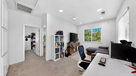 Entry Way - 1267 Casual Ln, Turlock, CA 95382 photo 8 of 8