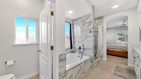 Bath - 1267 Casual Ln, Turlock, CA 95382 photo 5 of 7