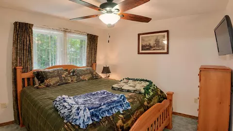 Bedroom - 25461 Wheeler Rd, Long Barn, CA 95335 photo 2 of 5