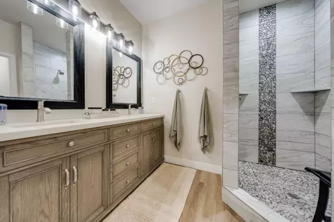 Bath - 3884 Opal Trl, Pollock Pines, CA 95726 photo 1 of 6