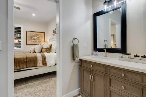Bath - 3884 Opal Trl, Pollock Pines, CA 95726 photo 4 of 6