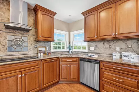 Kitchen - 1244 Cold Springs Rd, Placerville, CA 95667 photo 2 of 4