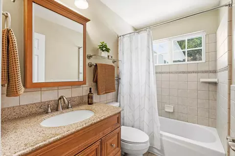Bath - 1244 Cold Springs Rd, Placerville, CA 95667 photo 1 of 3
