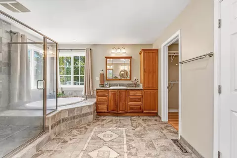 Bath - 1244 Cold Springs Rd, Placerville, CA 95667 photo 2 of 3
