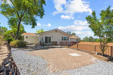 Exterior - 1244 Cold Springs Rd, Placerville, CA 95667 photo 3 of 10