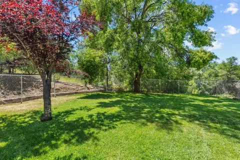 Exterior - 1244 Cold Springs Rd, Placerville, CA 95667 photo 5 of 10