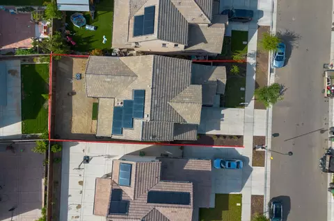 View/Area - 17516 Gemini Ct, Lathrop, CA 95330 photo 3 of 9
