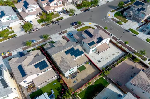 View/Area - 17516 Gemini Ct, Lathrop, CA 95330 photo 1 of 9