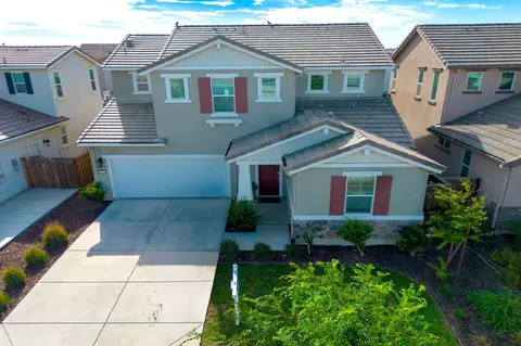 Exterior - 17516 Gemini Ct, Lathrop, CA 95330 photo 6 of 8