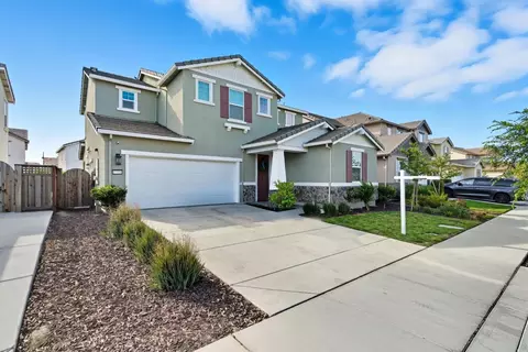 Exterior - 17516 Gemini Ct, Lathrop, CA 95330 photo 2 of 8