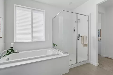 Bath - 17516 Gemini Ct, Lathrop, CA 95330 photo 5 of 5