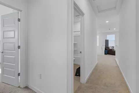 Entry Way - 17516 Gemini Ct, Lathrop, CA 95330 photo 11 of 14