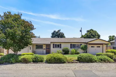 5424 Mckay St, Fair Oaks, CA 95628