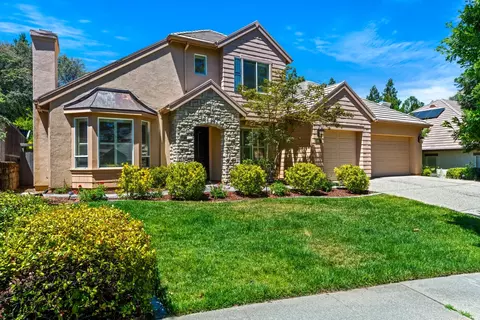 11409 Fawn Creek Ct, Auburn, CA 95602