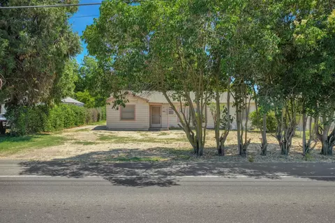 4030 E Monte Vista Ave, Denair, CA 95316