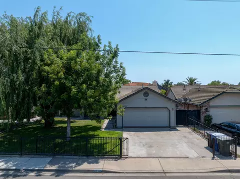 3816 Blaker Rd, Ceres, CA 95307 photo 4