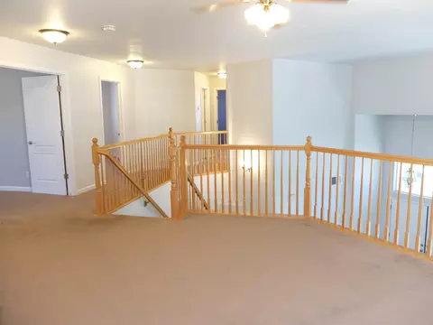 Living - 3304 Cardinal Flower Ave, Modesto, CA 95355 photo 6 of 8
