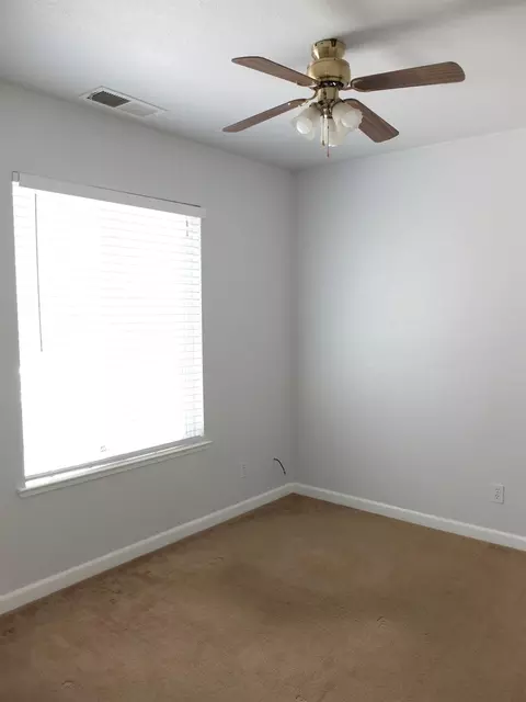 Bedroom - 3304 Cardinal Flower Ave, Modesto, CA 95355 photo 1 of 7