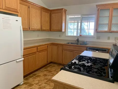 Kitchen - 3361 Almosta Rd, Placerville, CA 95667 photo 2 of 4