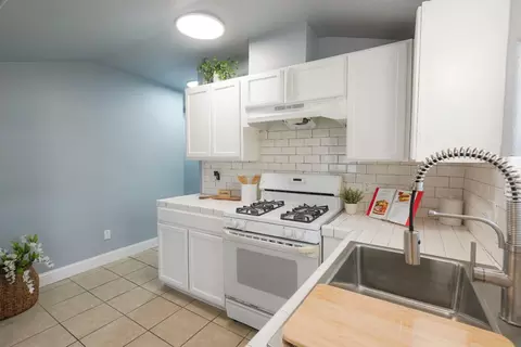 Kitchen - 118 Mcgregor, Merced, CA 95341 photo 2 of 2