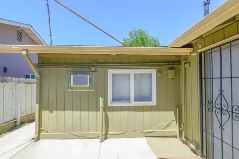 Exterior - 118 Mcgregor, Merced, CA 95341 photo 5 of 6