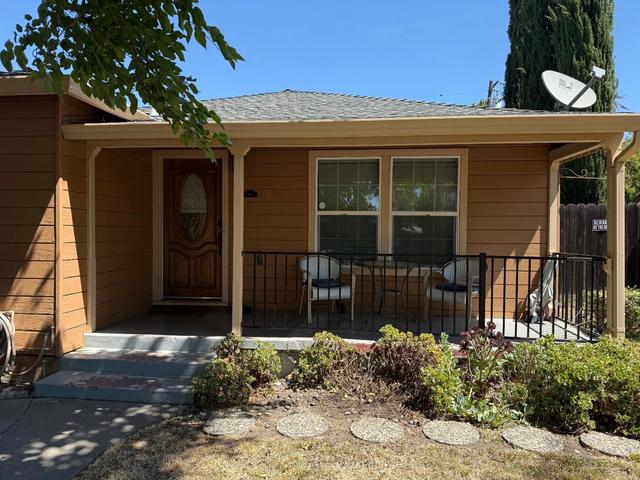 465 W 22nd St, Tracy, CA 95376