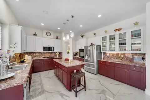 Kitchen - 2105 Steinbeck, Modesto, CA 95356 photo 2 of 9