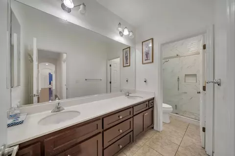 Bath - 2105 Steinbeck, Modesto, CA 95356 photo 1 of 4