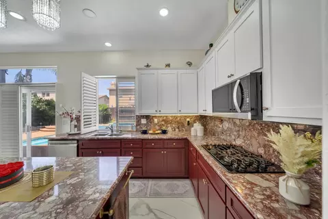 Kitchen - 2105 Steinbeck, Modesto, CA 95356 photo 4 of 9