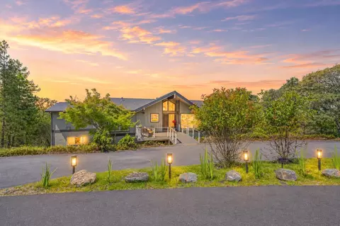 12253 Wanderer Rd, Auburn, CA 95602