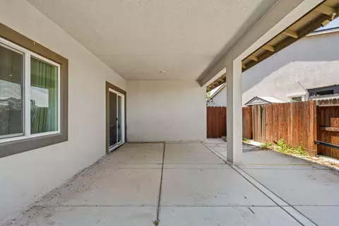 Exterior - 2662 Taft Ave, Manteca, CA 95337 photo 4 of 9