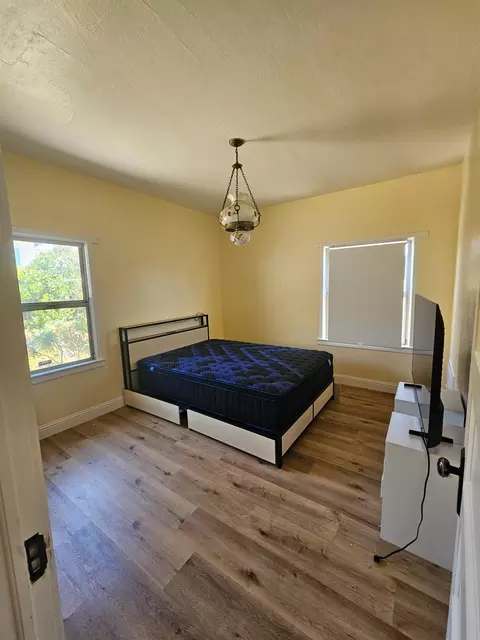 Bedroom - 718 6th St, Modesto, CA 95354 photo 2 of 7