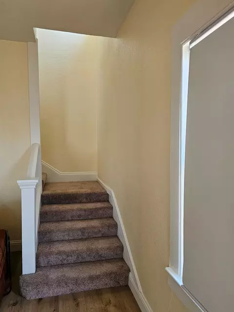 Entry Way - 718 6th St, Modesto, CA 95354 photo 1 of 1